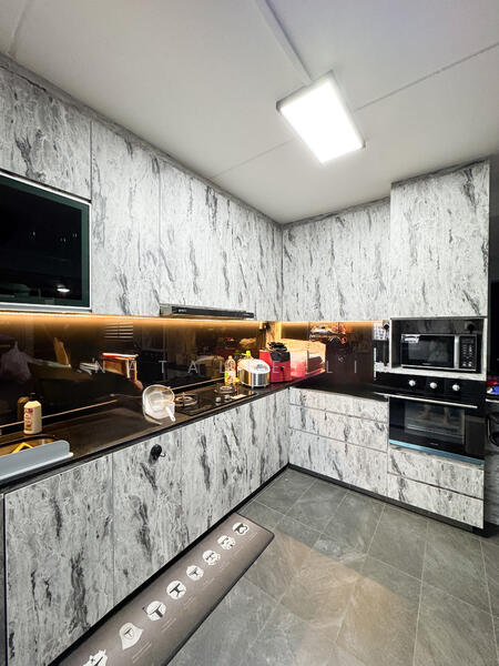 For Sale - 623 Woodlands Drive 52