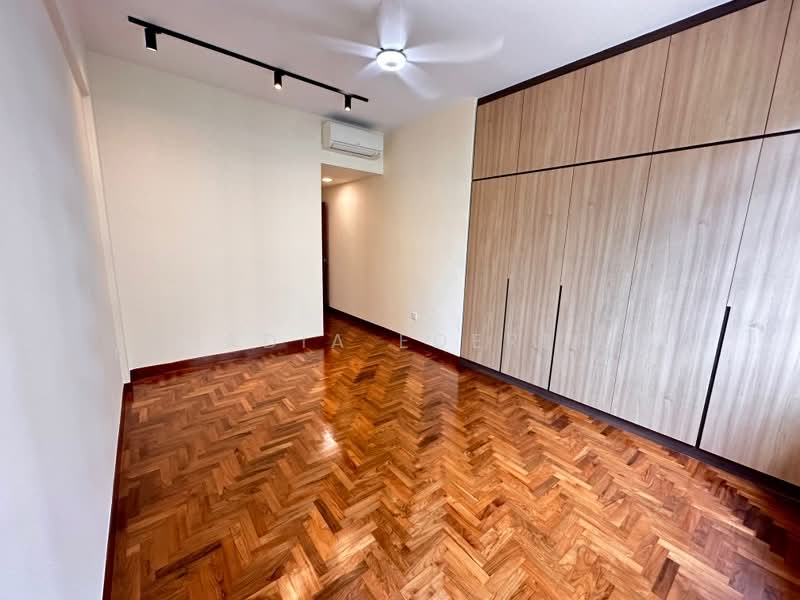 For Rent - Park East