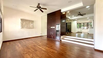 For Rent - Hilltop corner terrace at Siglap/Fidelio vicinity