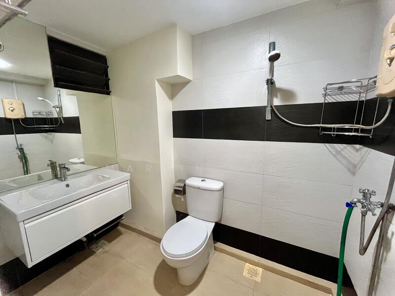 For Rent - 75C Redhill Road