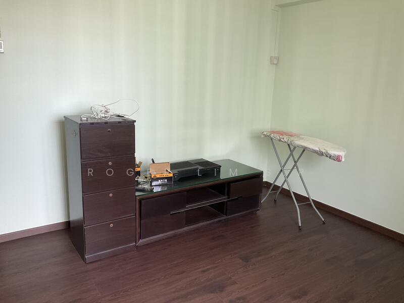 For Rent - 898 Tampines Street 81