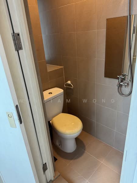 Balmoral Hills, 9 Balmoral Park, 3 Bedrooms, 1,388 sqft, Condominium For Rent, by William Wong, 60184436 - Bathroom - PropertyGuru.com.sg