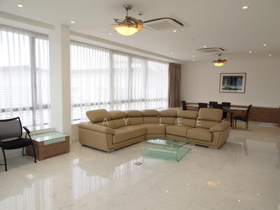 For Sale - Beautiful 3.5 Storeys Detached 100% Move-in condition