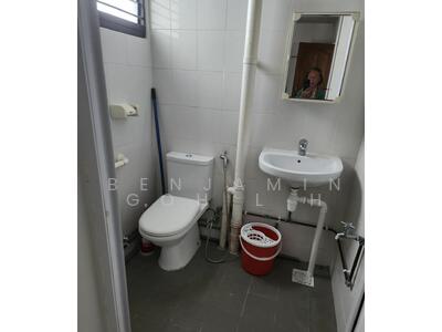 For Rent - 223 Serangoon Avenue 4