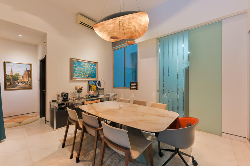 Dining Area - Perfect for hosting