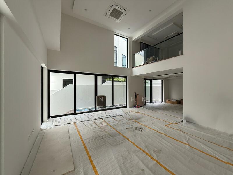 ⭐⭐LANDED7772 @ Unblocked View Spacious Corner Terrace w 6BRs + Basement + Lift | Tanah Merah MRT, Bedok South, 6 Bedrooms, 6,800 sqft, Corner Terrace For Sale, by Ivan Chng, 60184543 - PropertyGuru.com.sg