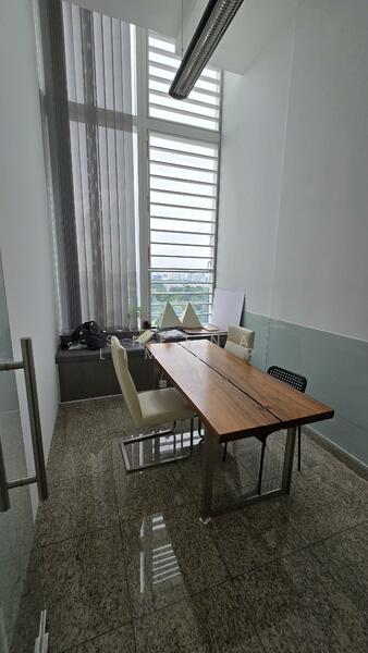 The Central, 6 Eu Tong Sen Street, 872 sqft, Office For Sale, by Sheena Lim B P, 60184552 - Office room - CommercialGuru.com.sg
