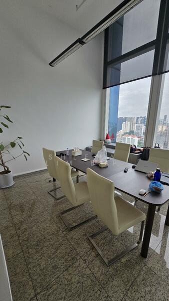 The Central, 6 Eu Tong Sen Street, 872 sqft, Office For Sale, by Sheena Lim B P, 60184552 - Meeting room - CommercialGuru.com.sg