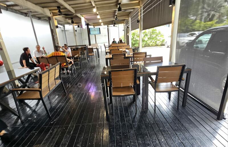 Fitted Unit I Central Area I Rare Unit I Road Visibility I No Takeover, , 3,200 sqft, Food & Beverage For Rent, by Toh HongLing Rayy, 60184754 - CommercialGuru.com.sg