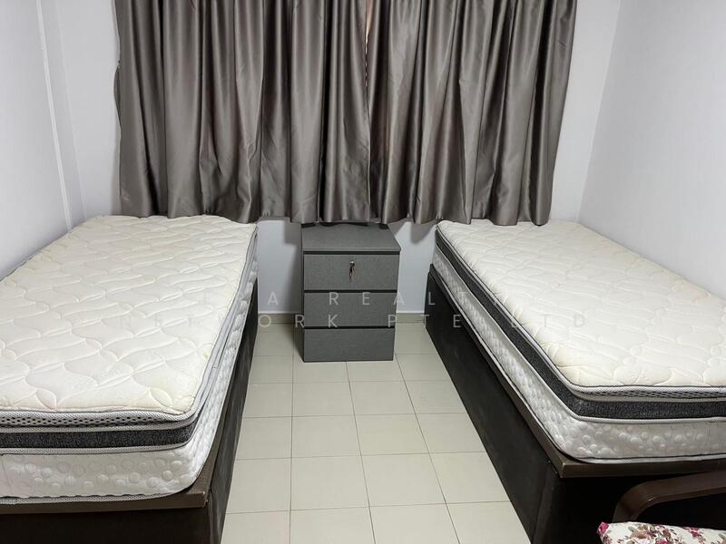 For Rent - 912 Jurong West Street 91