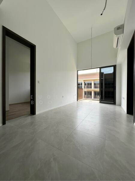 For Rent - The Watergardens at Canberra