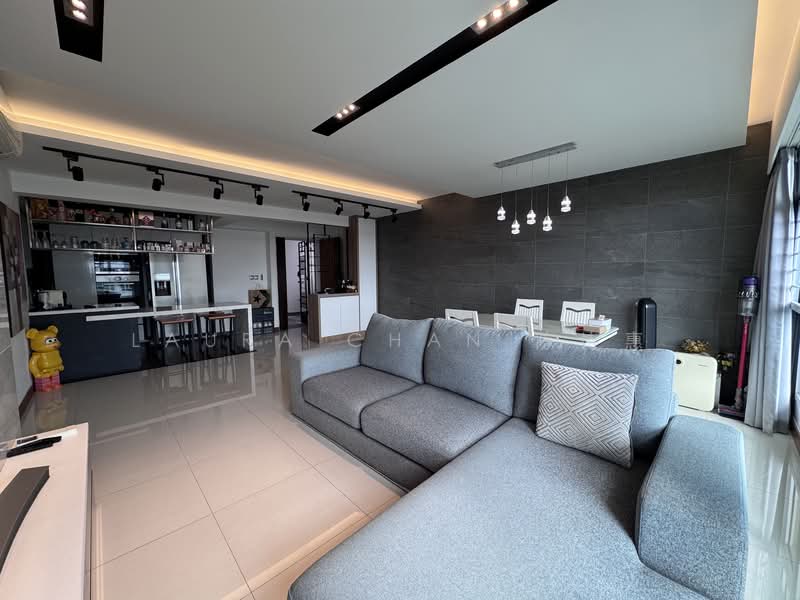 342A Yishun Ring Road HDB Flat For Sale at S$ 803,888 | PropertyGuru Singapore - Living Room