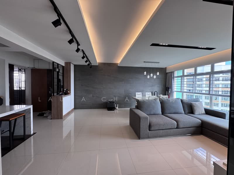 342A Yishun Ring Road HDB Flat For Sale at S$ 803,888 | PropertyGuru Singapore - Living Room