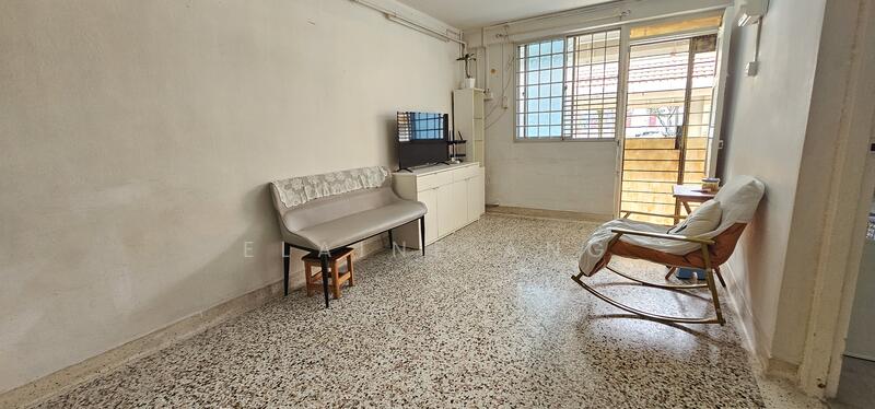 167 Stirling Road, 167 Stirling Road, 2 Bedrooms, 646 sqft, HDB Flat For Sale, by Elaine Ang, 60185042 - Living Room - PropertyGuru.com.sg