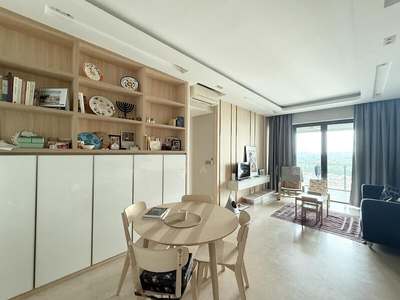 For Sale - Thomson Three