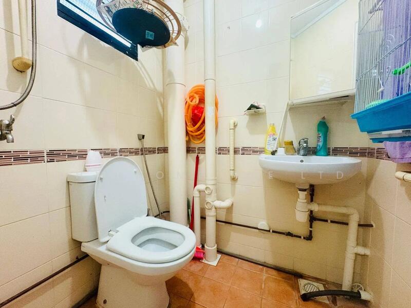 For Sale - 110 Jurong East Street 13