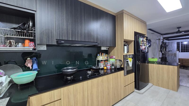 For Sale - 137 Simei Street 1