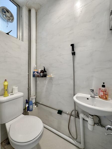 #08-XX Room 6 (Attached Bath)