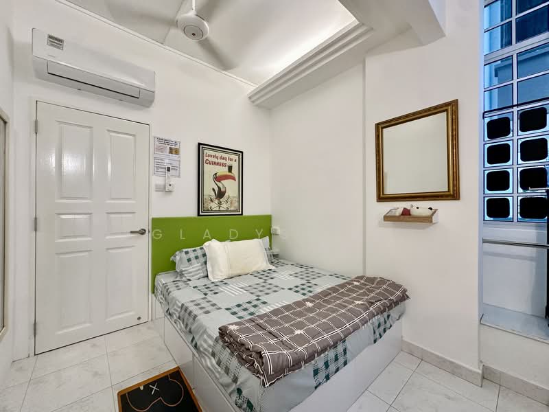 Kim Sia Court, 1 Jalan Jintan, Room Rental, 100 sqft, Apartment For Rent, by Gladys Kee, 60185502 - Bedroom - PropertyGuru.com.sg