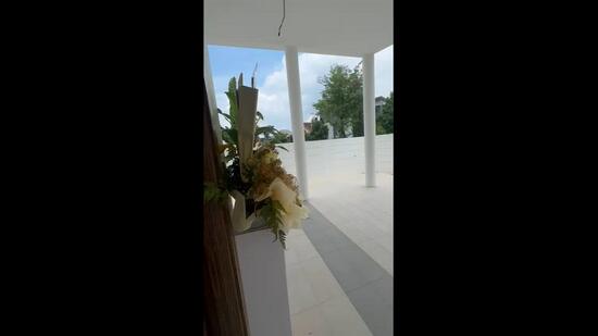 Freehold 3-storey semi-detached for sale