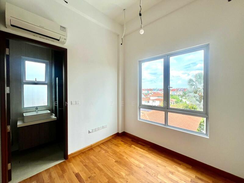 Freehold 3-storey semi-detached for sale