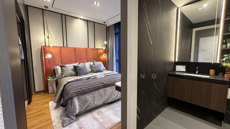 Master br with master bath