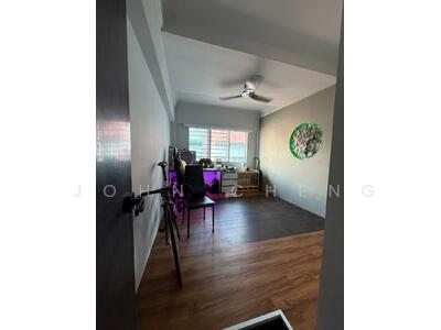 For Sale - 390 Yishun Avenue 6