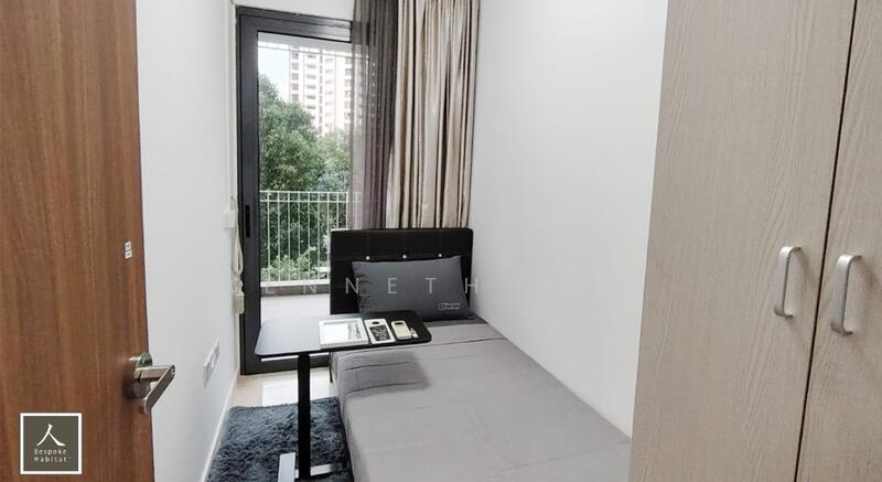 PRS4 Bedroom w Left Balcony access