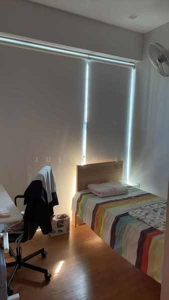 J Gateway, , 3 Bedrooms, 893 sqft, Condominium For Rent, by Julian Li, 60186486 - Bedroom - PropertyGuru.com.sg