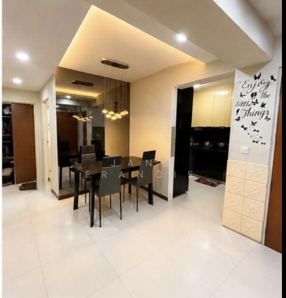 449B Bukit Batok West Avenue 9, 449B Bukit Batok West Avenue 9, Dairy Farm / Bukit Panjang / Choa Chu Kang, 3 Bedrooms, 1,001 sqft, HDB Flat For Sale, by Jane Francis, 60186567 - Dining Room - PropertyGuru.com.sg