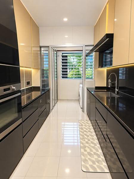 449B Bukit Batok West Avenue 9, 449B Bukit Batok West Avenue 9, Dairy Farm / Bukit Panjang / Choa Chu Kang, 3 Bedrooms, 1,001 sqft, HDB Flat For Sale, by Jane Francis, 60186567 - Kitchen - PropertyGuru.com.sg