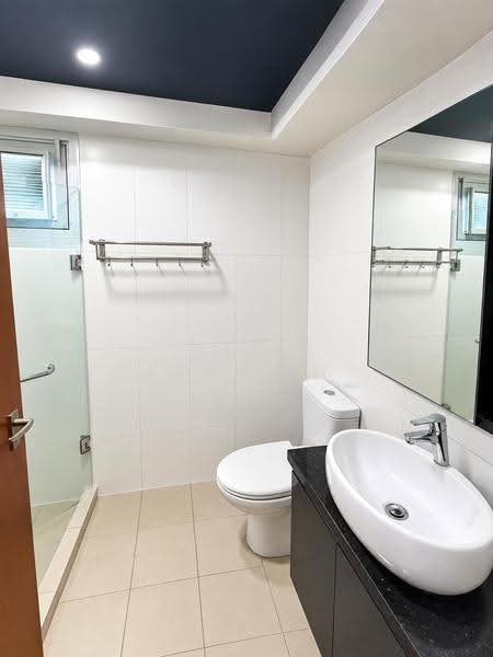 449B Bukit Batok West Avenue 9, 449B Bukit Batok West Avenue 9, Dairy Farm / Bukit Panjang / Choa Chu Kang, 3 Bedrooms, 1,001 sqft, HDB Flat For Sale, by Jane Francis, 60186567 - Attached Bathroom - PropertyGuru.com.sg