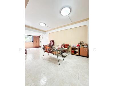 For Sale - 702 Hougang Avenue 2