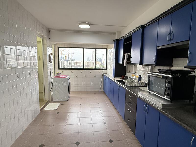 For Rent - 271 Queen Street