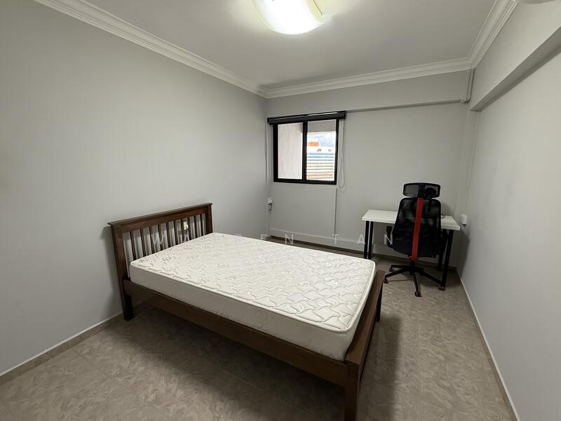 For Rent - 271 Queen Street