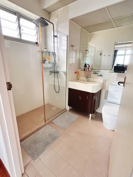 305A Punggol Road HDB Flat For Sale at S$ 779,999 | PropertyGuru Singapore - Bathroom