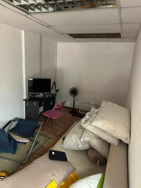 Wcega Plaza, 1 Bukit Batok Crescent, 2,734 sqft, Light Industrial (B1) For Sale, by Jeffery Tan, 60186780 - CommercialGuru.com.sg