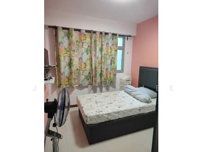 For Rent - 492G Tampines Street 45