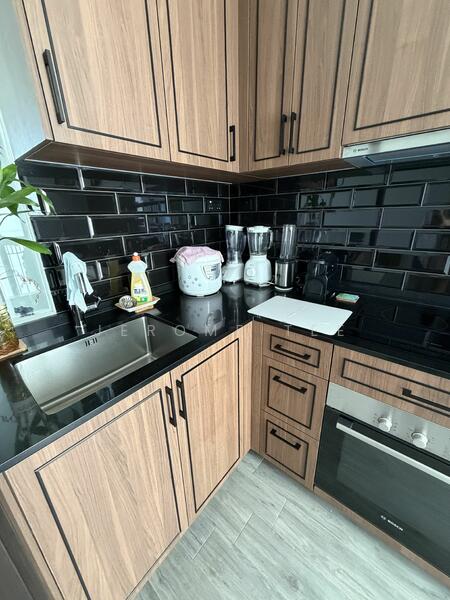 For Rent - Mayfair Gardens