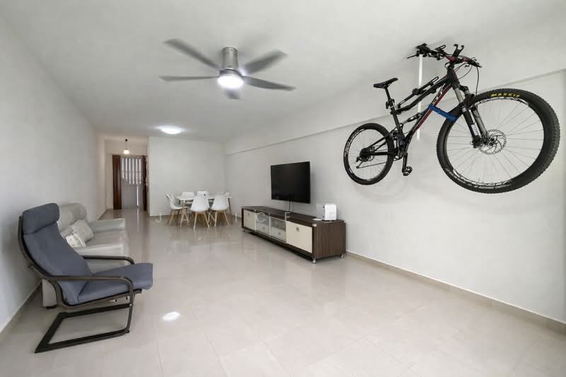 135 Edgedale Plains, 135 Edgedale Plains, 3 Bedrooms, 1,194 sqft, HDB Flat For Sale, by Janice Poh, 60186946 - Living Room - PropertyGuru.com.sg