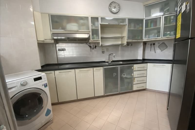 135 Edgedale Plains, 135 Edgedale Plains, 3 Bedrooms, 1,194 sqft, HDB Flat For Sale, by Janice Poh, 60186946 - Kitchen - PropertyGuru.com.sg