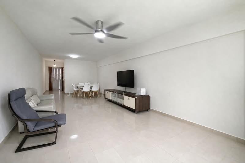 135 Edgedale Plains, 135 Edgedale Plains, Hougang / Punggol / Sengkang, 3 Bedrooms, 1,194 sqft, HDB Flat For Sale, by Janice Poh, 60186946 - Living Room - PropertyGuru.com.sg