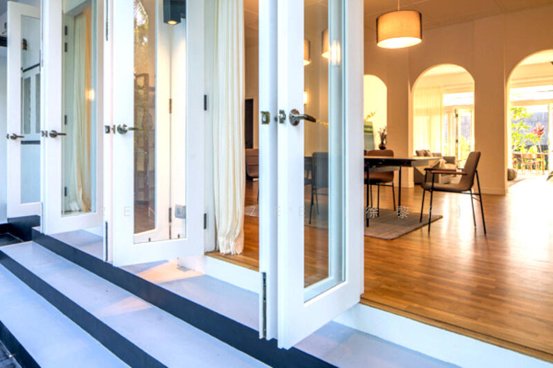 Bukit Timah vicinity, Good Class Bungalow for rent