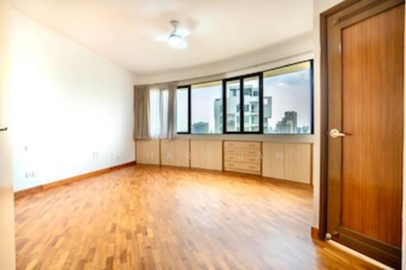 For Sale - 💎Ardmore Spacious Freehold Home for Right-Sizers at The Draycott ✅