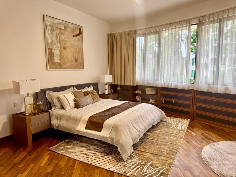 Large Master Bedroom β Freehold Family Home Ardmore