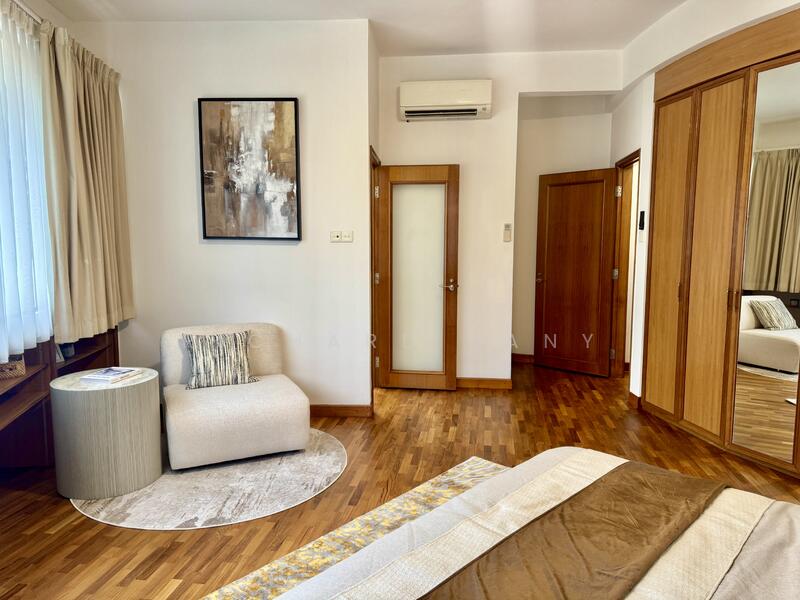 Master Bathroom β Well-Maintained Freehold D10 Residence