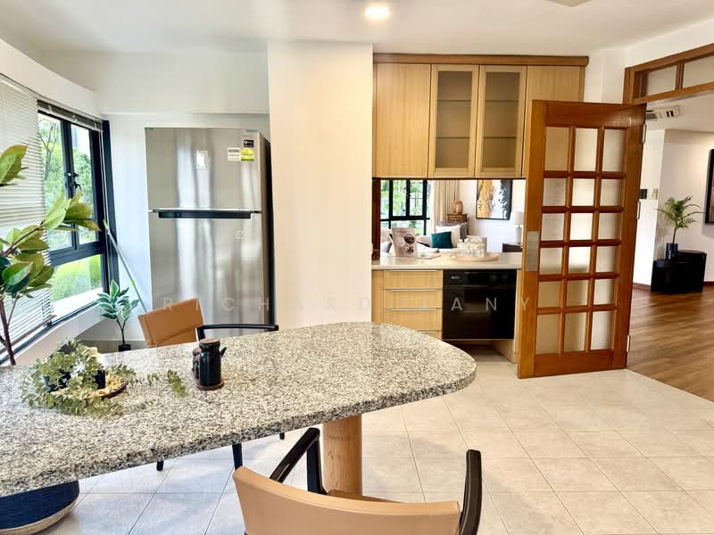 💎 Large Freehold 4BR 2637 sqft Near Orchard Rare Family Layout Condominium For Sale at S$ 5,655,000 | PropertyGuru Singapore