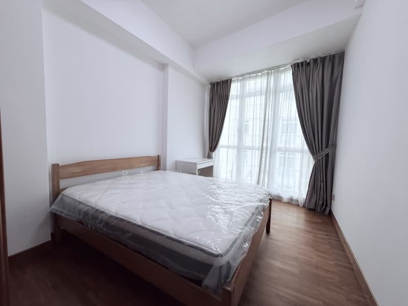 For Rent - The Petals