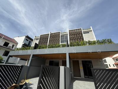 For Sale - ⭐️⭐️LANDED7772 @ BRAND NEW CORNER TERRACE AT KOVAN