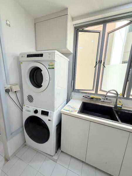 For Rent - Cheap Bedroom at Serangoon MRT Condo